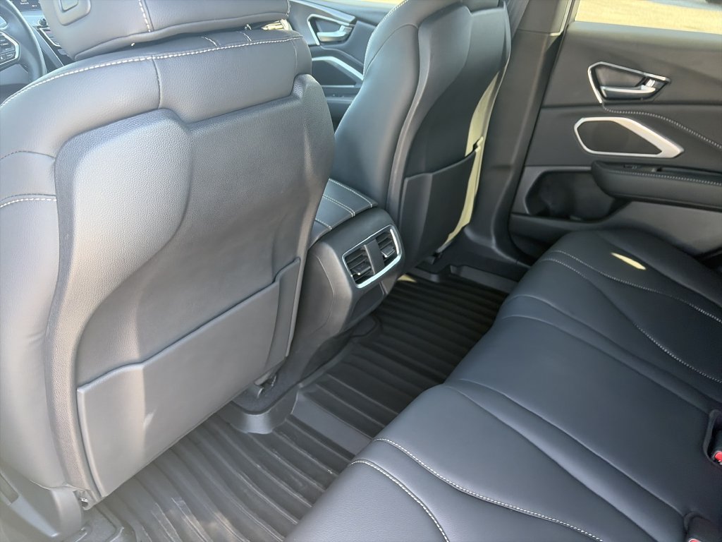 Used 2025 Acura RDX SH-AWD image 28