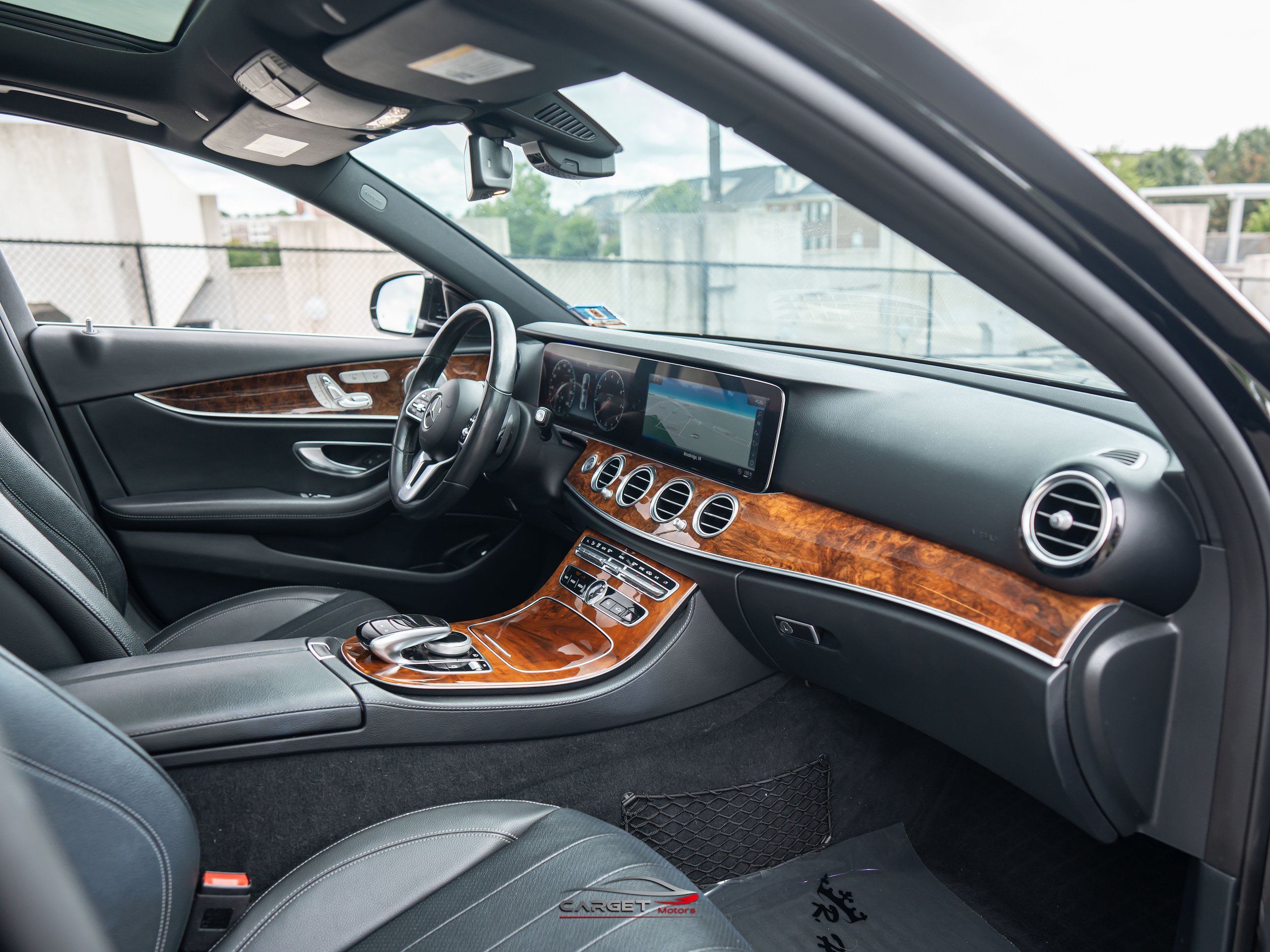 Used 2019 Mercedes-Benz E 300 4MATIC w/ Premium 1 Package image 13