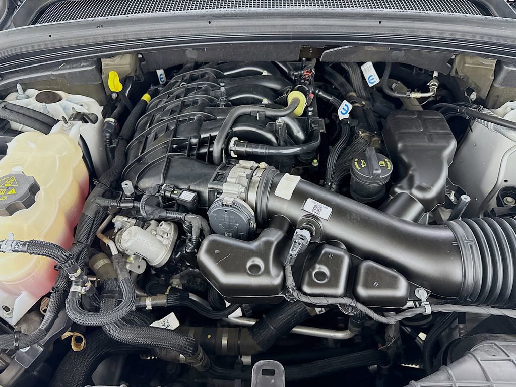 Used 2022 Jeep Grand Cherokee L Limited RWD image 40