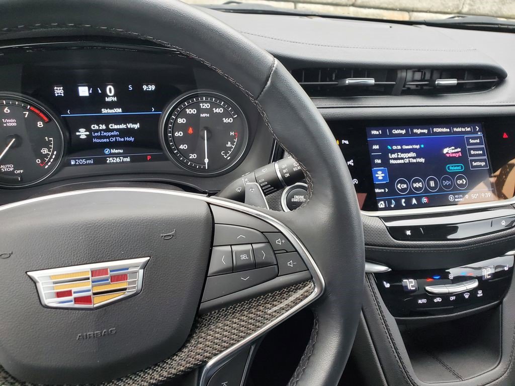 Certified 2023 Cadillac XT5 Sportv w/ Technology Package image 27