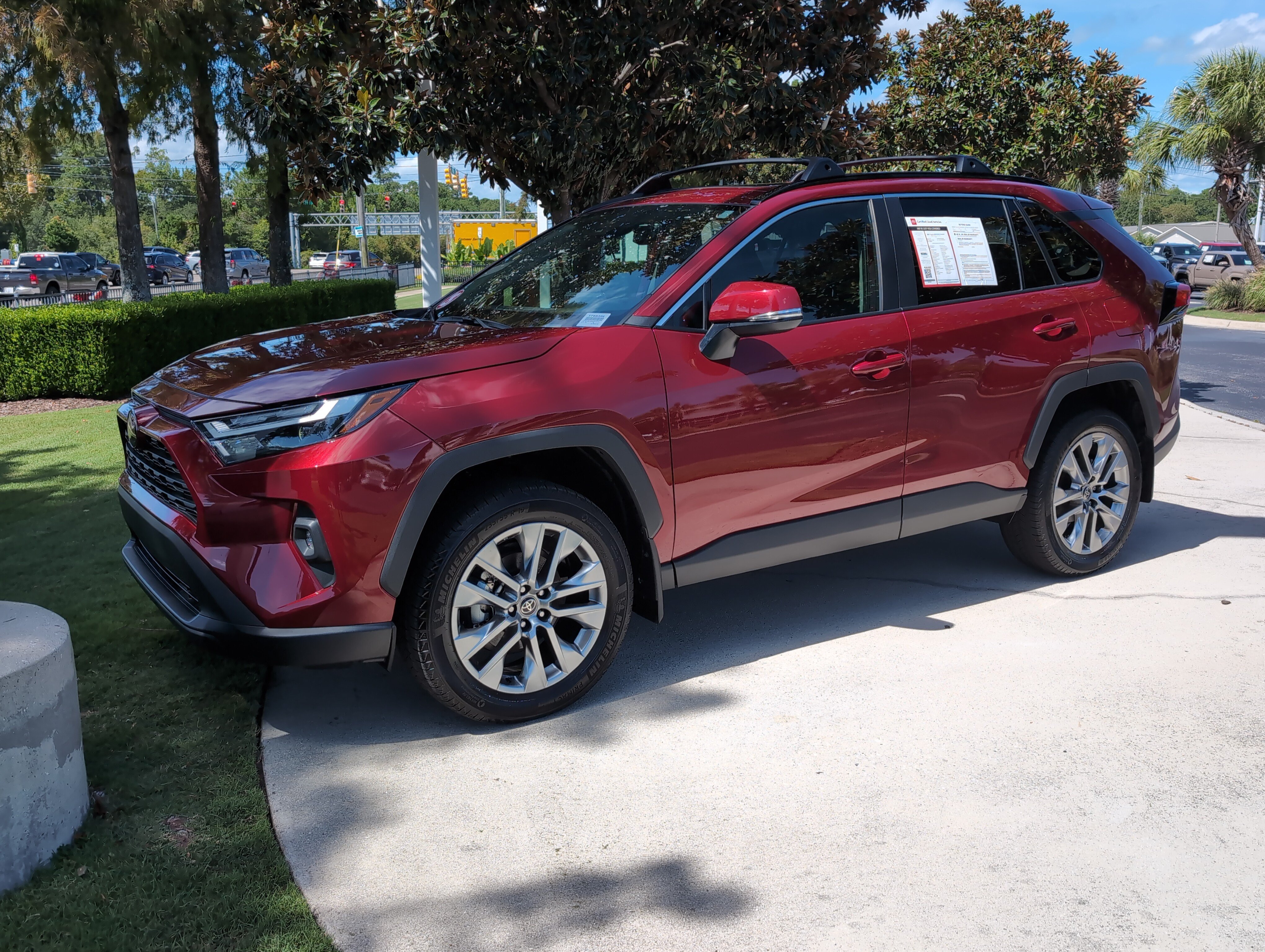 Certified 2025 Toyota RAV4 XLE Premium FWD image 5