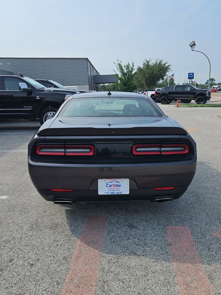 Used 2016 Dodge Challenger SXT Plus RWD image 6