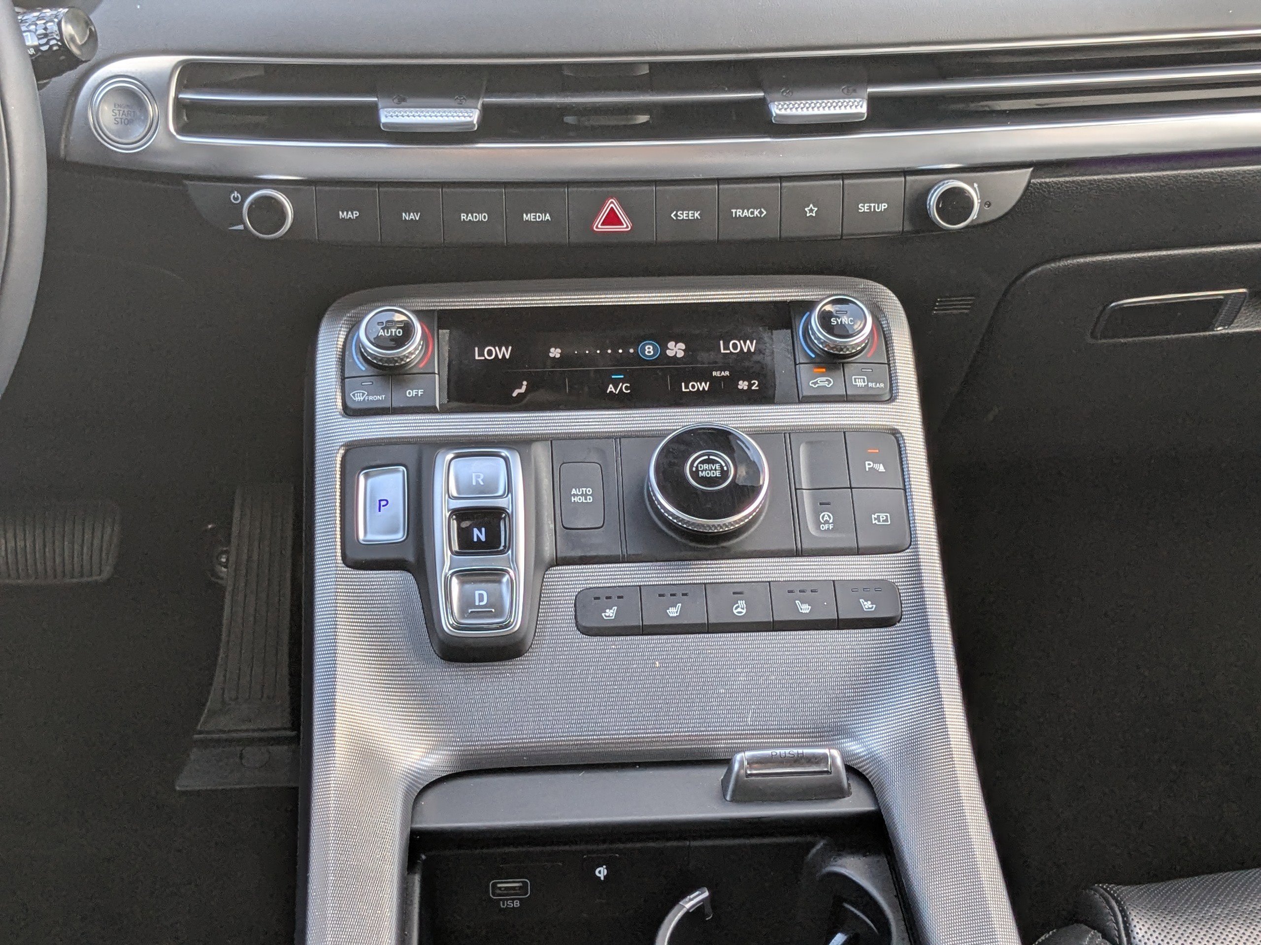 Used 2023 Hyundai Palisade Calligraphy image 23