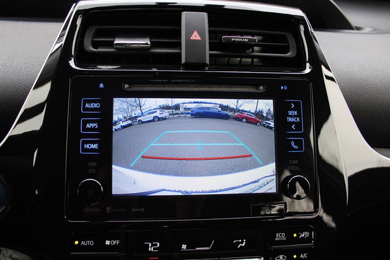 Used 2016 Toyota Prius Three image 12