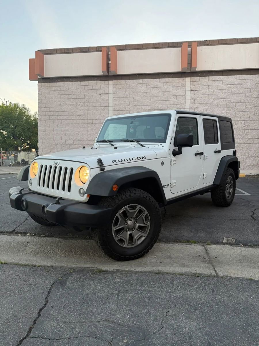 Used 2016 Jeep Wrangler Unlimited Rubicon w/ Max Tow Package image 13