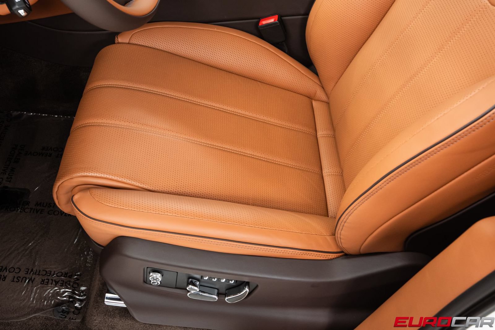 Used 2024 Bentley Bentayga AWD/4WD image 42