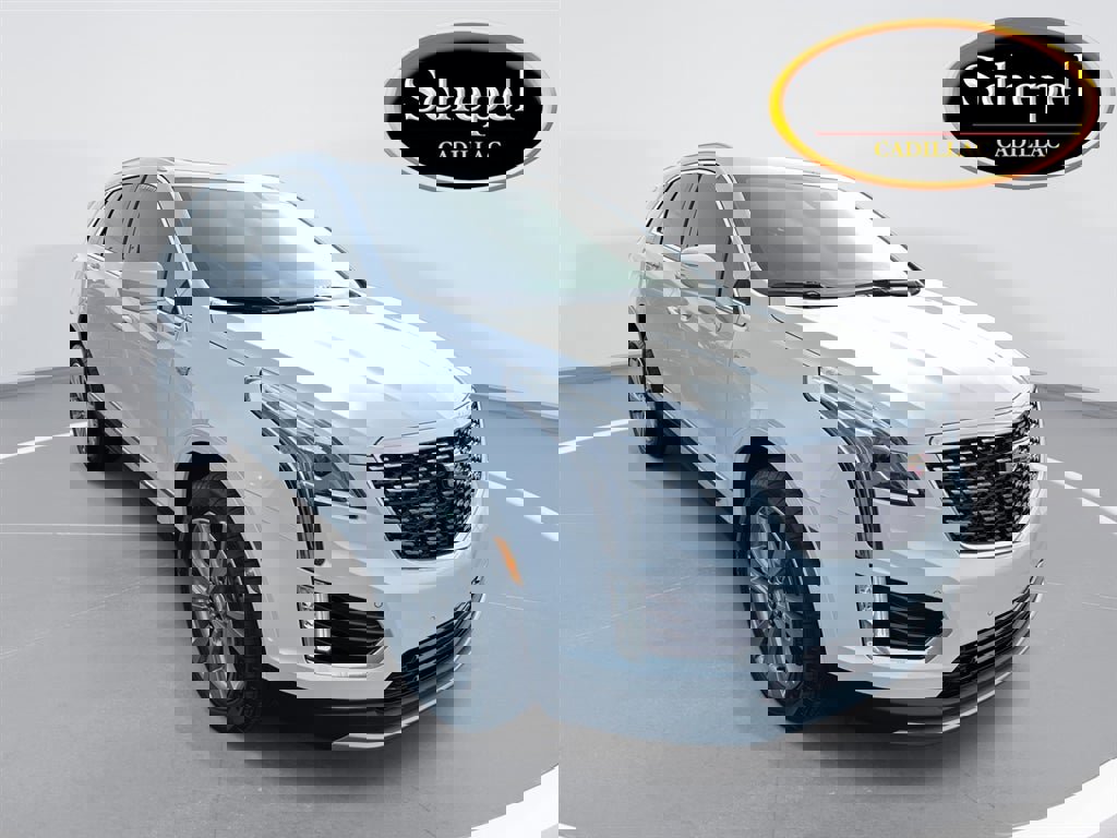 Certified 2025 Cadillac XT5 Premium Luxury w/ LPO, Floor Liner Package image 1