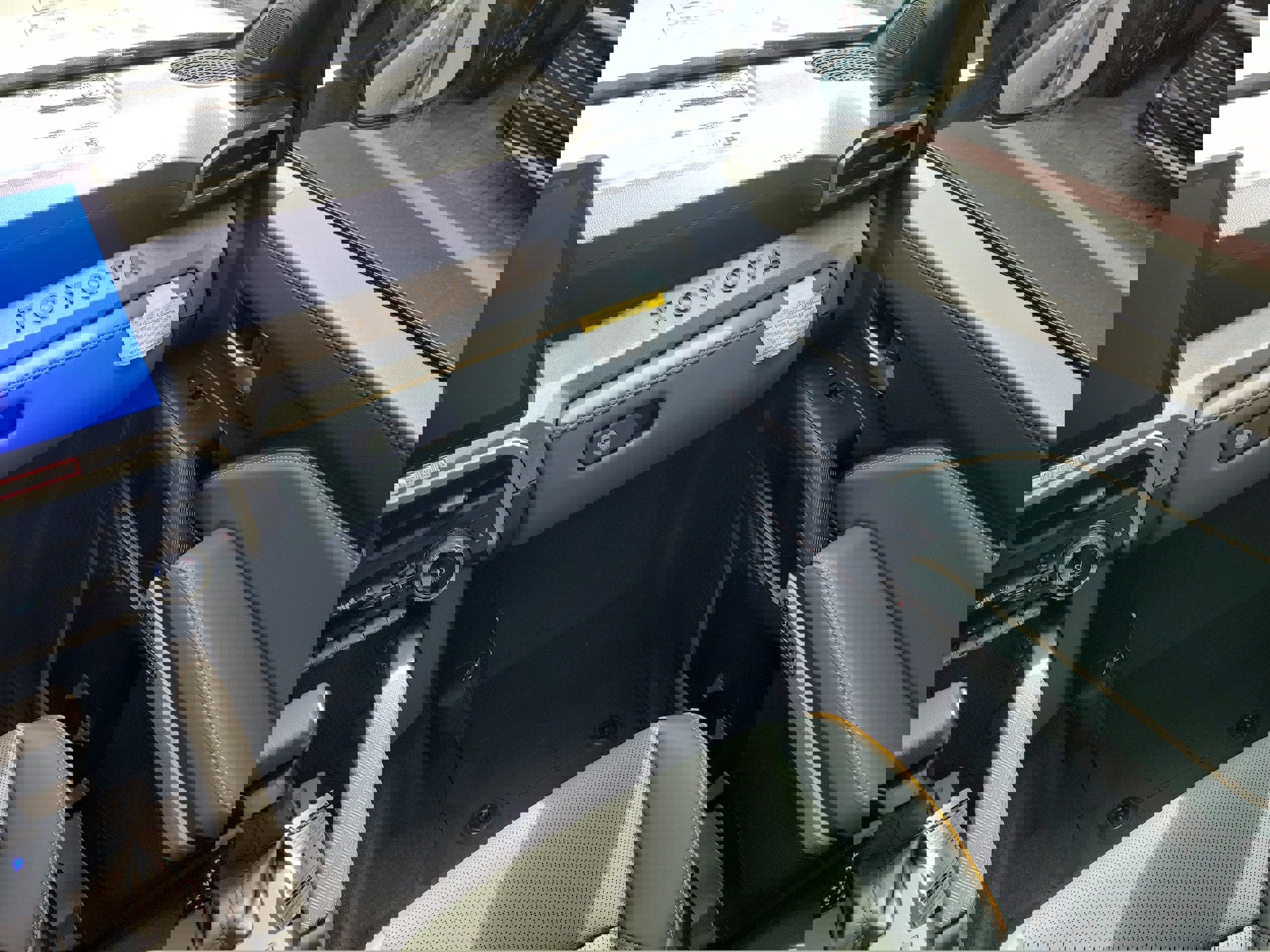 New 2025 Toyota Tacoma Trailhunter image 14