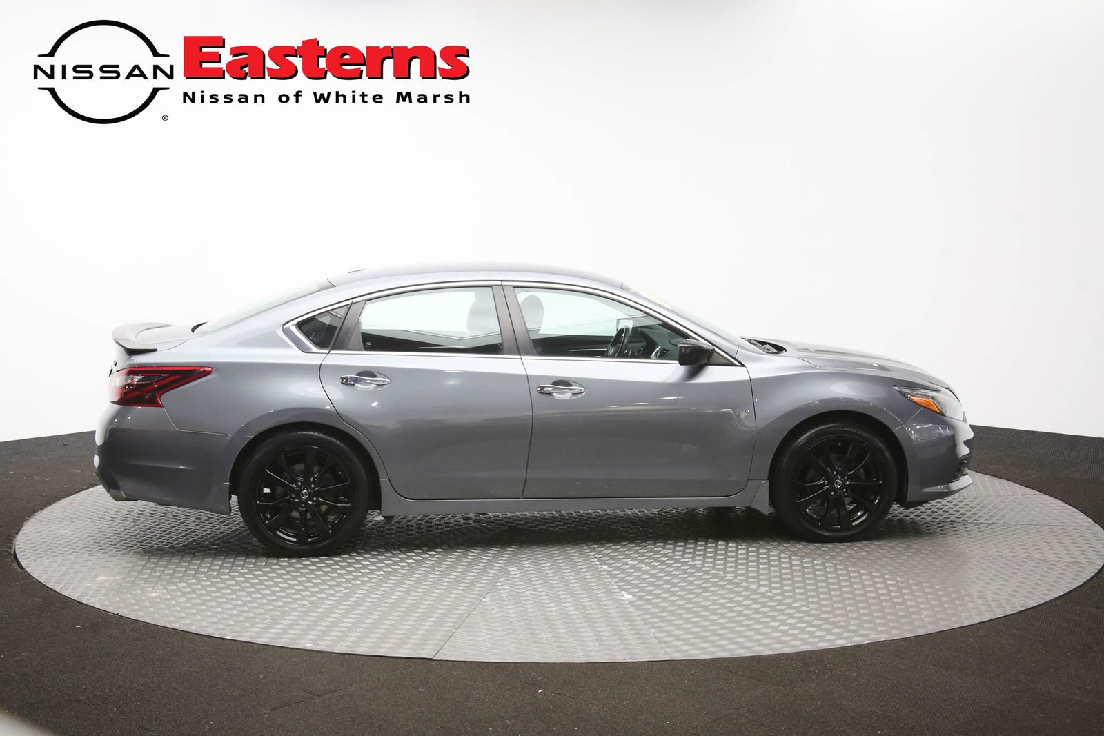 Used 2018 Nissan Altima 2.5 SR w/ SR Midnight Edition image 44