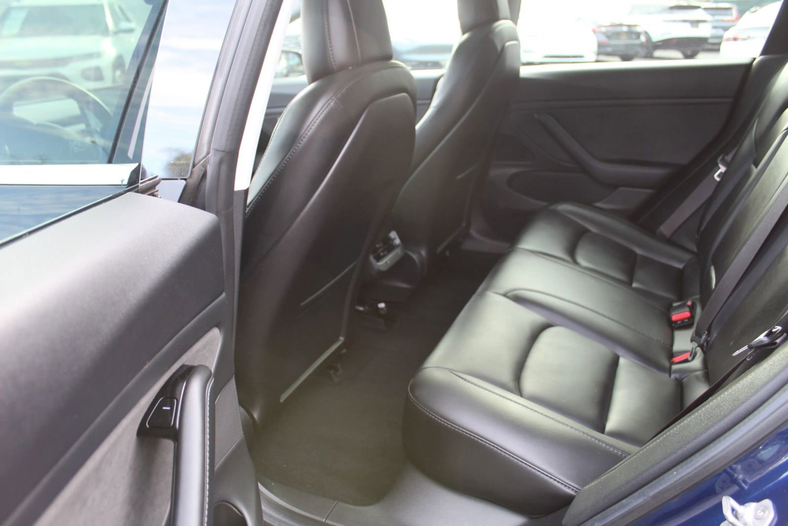 Used 2018 Tesla Model 3 Long Range image 12