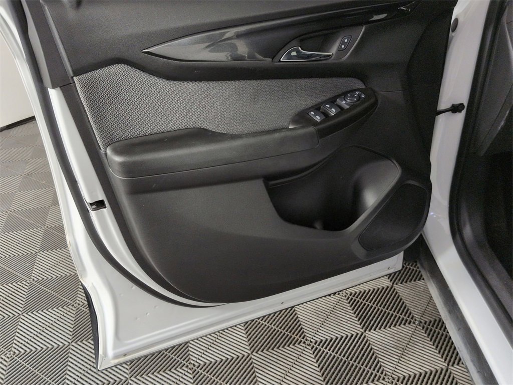 Used 2024 Chevrolet TrailBlazer LT w/ LT Cold Weather Package image 20