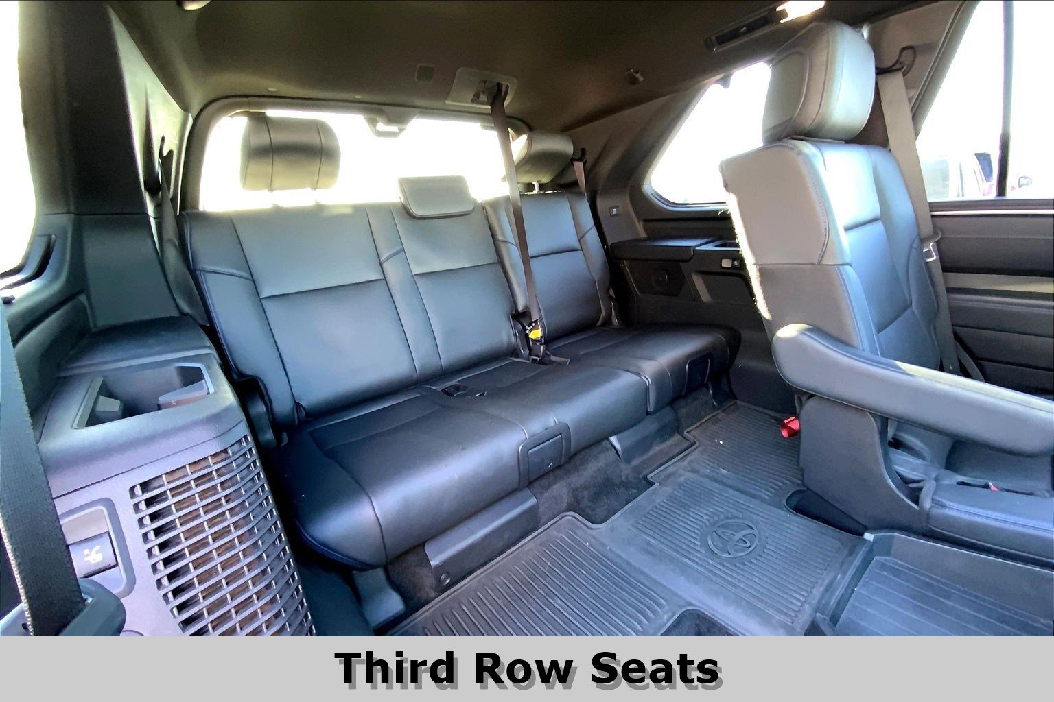 Used 2023 Toyota Sequoia image 29