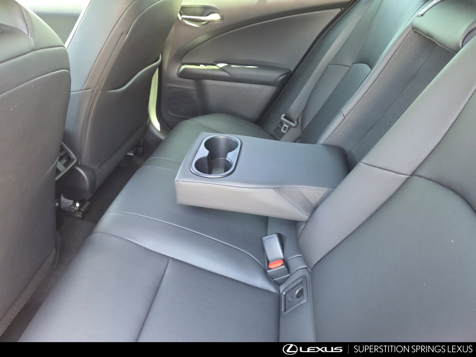 Certified 2020 Lexus UX 200 w/ Accessory Package FWD image 27