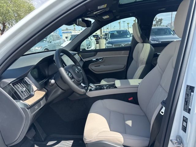 New 2026 Volvo XC90 B6 Plus w/ Protection Package Premier image 9