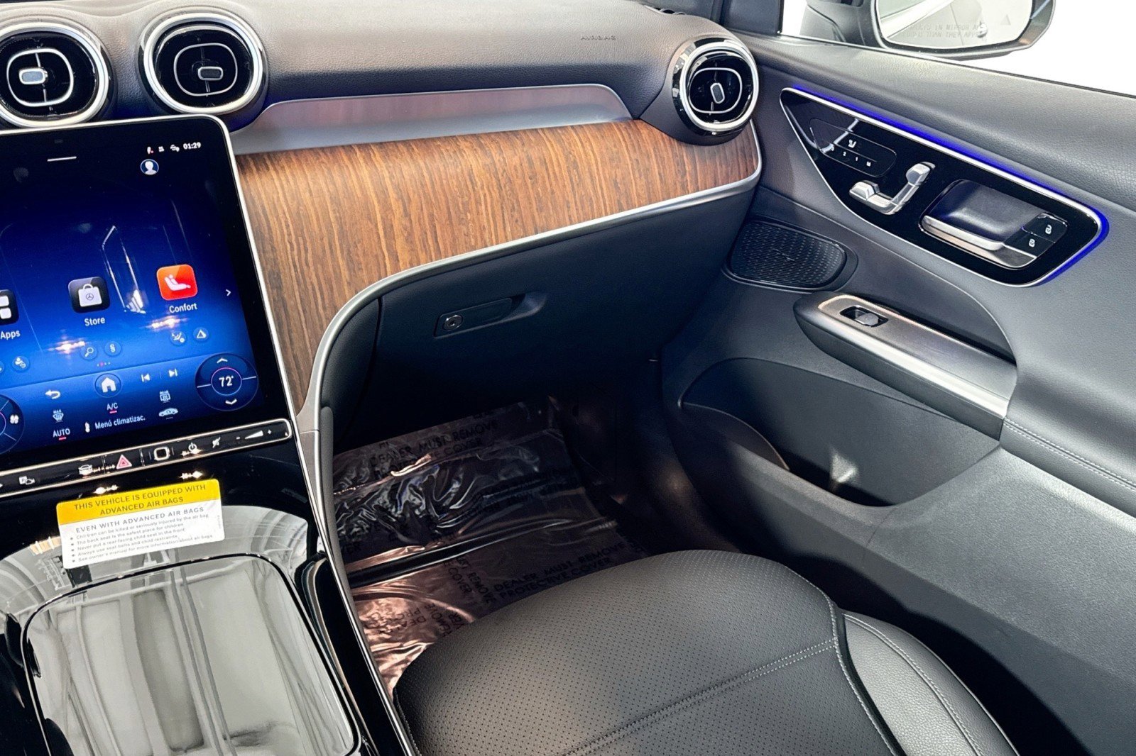 Certified 2025 Mercedes-Benz GLC 300 image 21