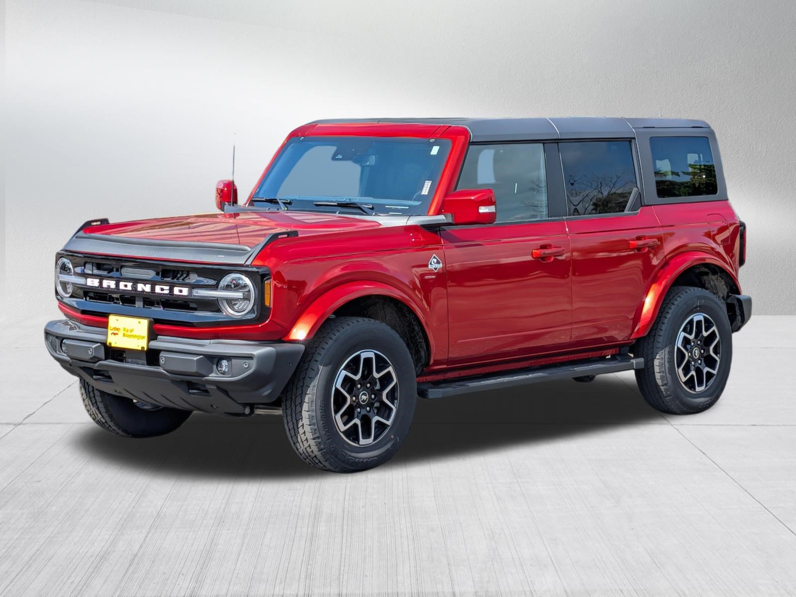 Used 2024 Ford Bronco Outer Banks AWD/4WD image 3