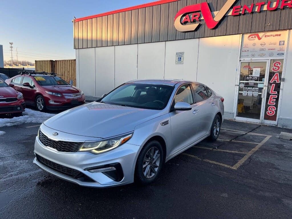 Used 2020 Kia Optima LX image 2