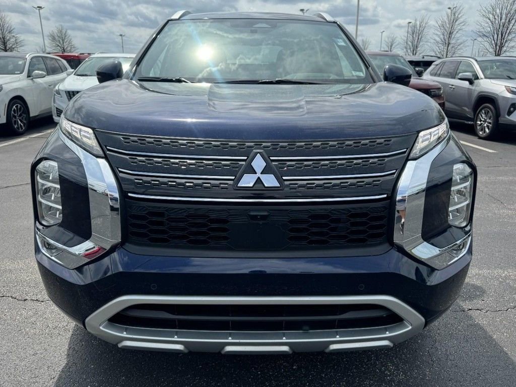 Used 2022 Mitsubishi Outlander SEL image 9