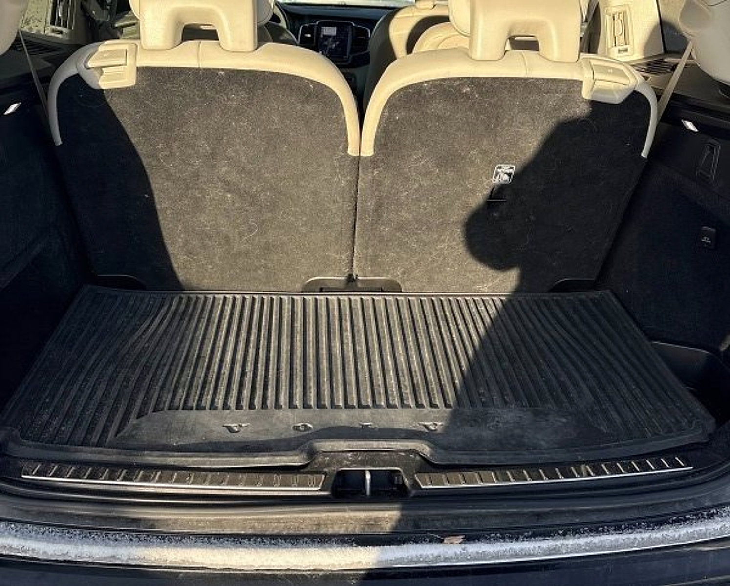 Certified 2023 Volvo XC90 B6 Ultimate w/ Protection Package image 19