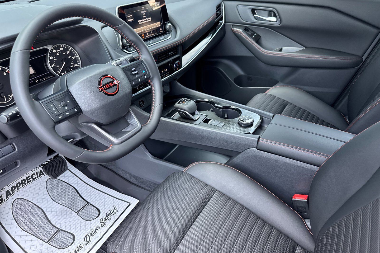 New 2026 Nissan Rogue SV AWD/4WD image 10