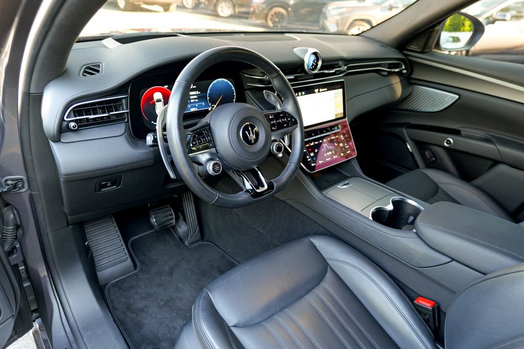 Used 2023 Maserati Grecale Modena AWD/4WD image 20