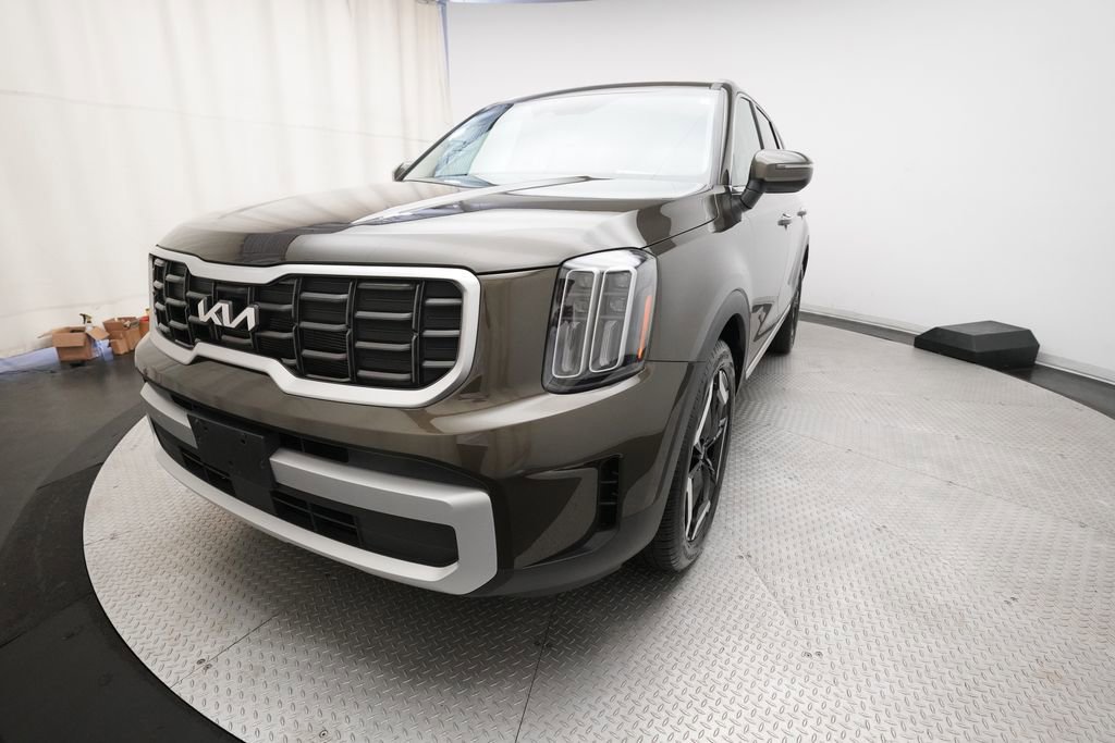 Used 2025 Kia Telluride S AWD/4WD image 12