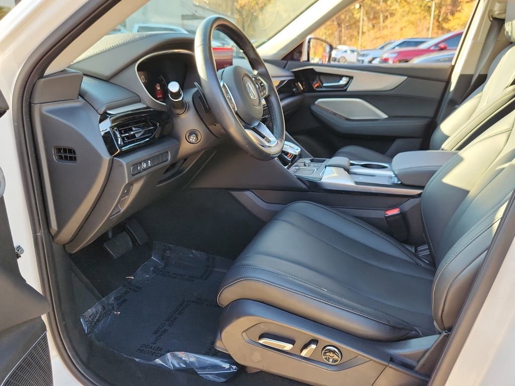 Used 2024 Acura MDX FWD image 11