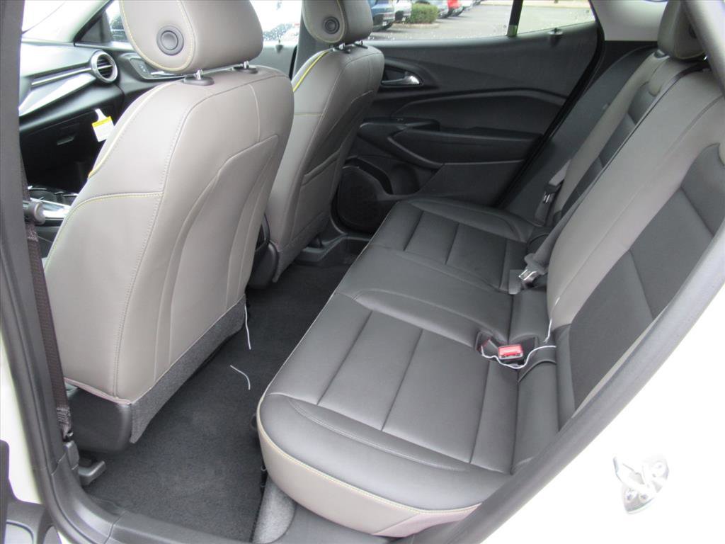 New 2026 Chevrolet Trax ACTIV w/ Sunroof Package image 25