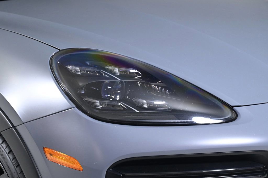 Certified 2023 Porsche Cayenne Turbo GT image 11