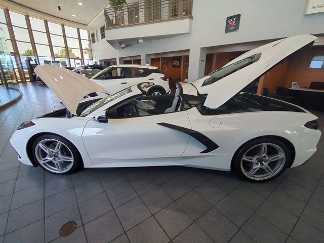 Used 2025 Chevrolet Corvette Stingray Premium Cpe w/ 3LT RWD image 8
