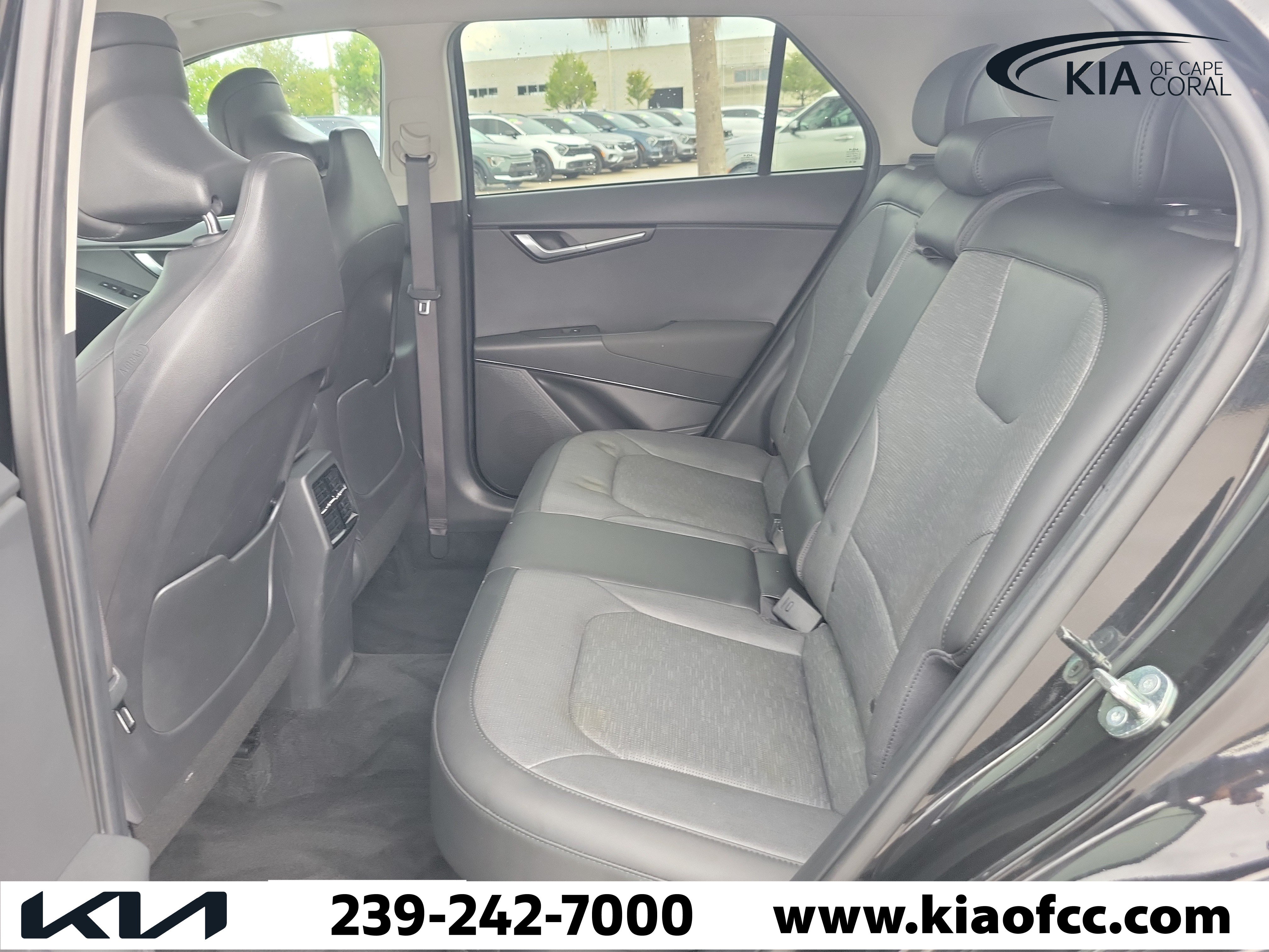 Certified 2023 Kia Niro SX Touring FWD image 13