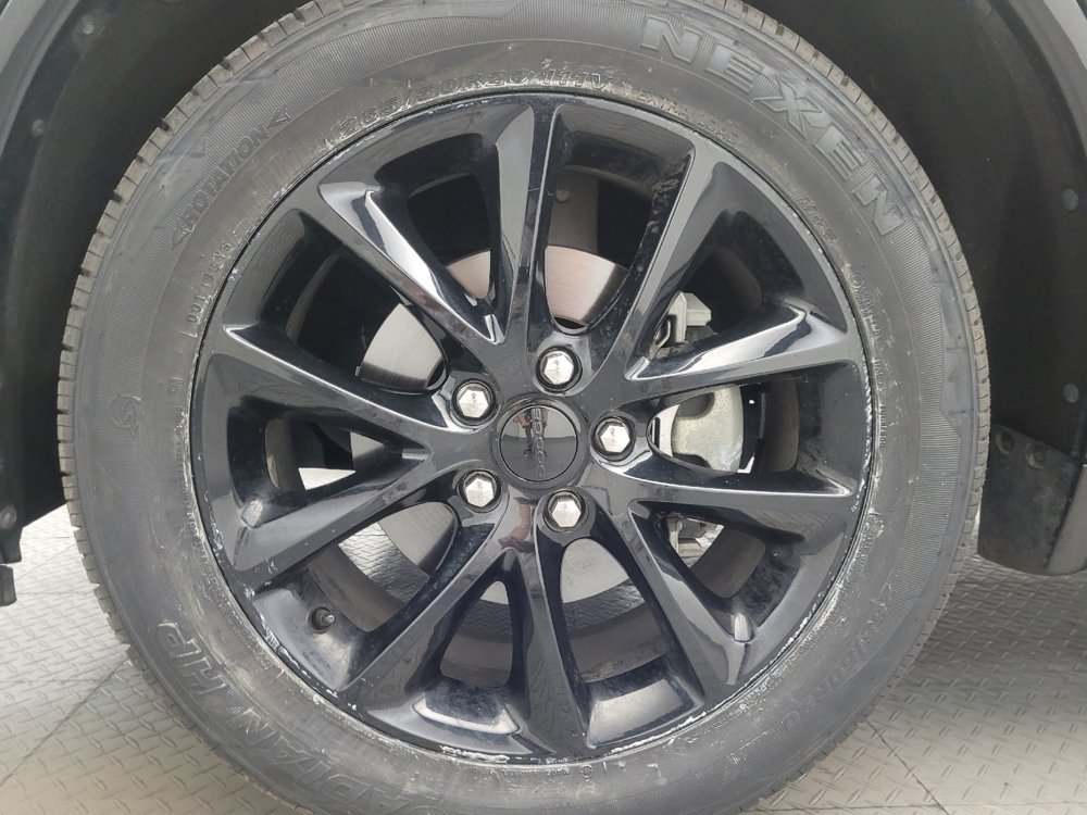 Used 2018 Dodge Durango GT w/ Premium Group RWD image 31