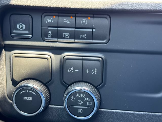 New 2026 Chevrolet Suburban RST w/ Comfort Package RWD image 18