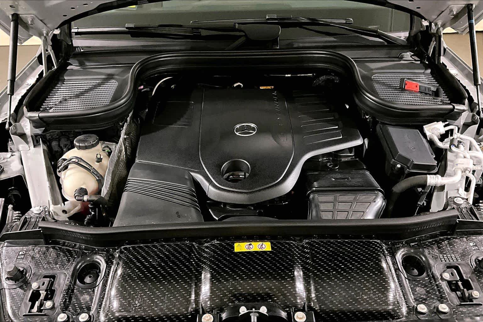 Used 2024 Mercedes-Benz GLS 450 4MATIC image 29