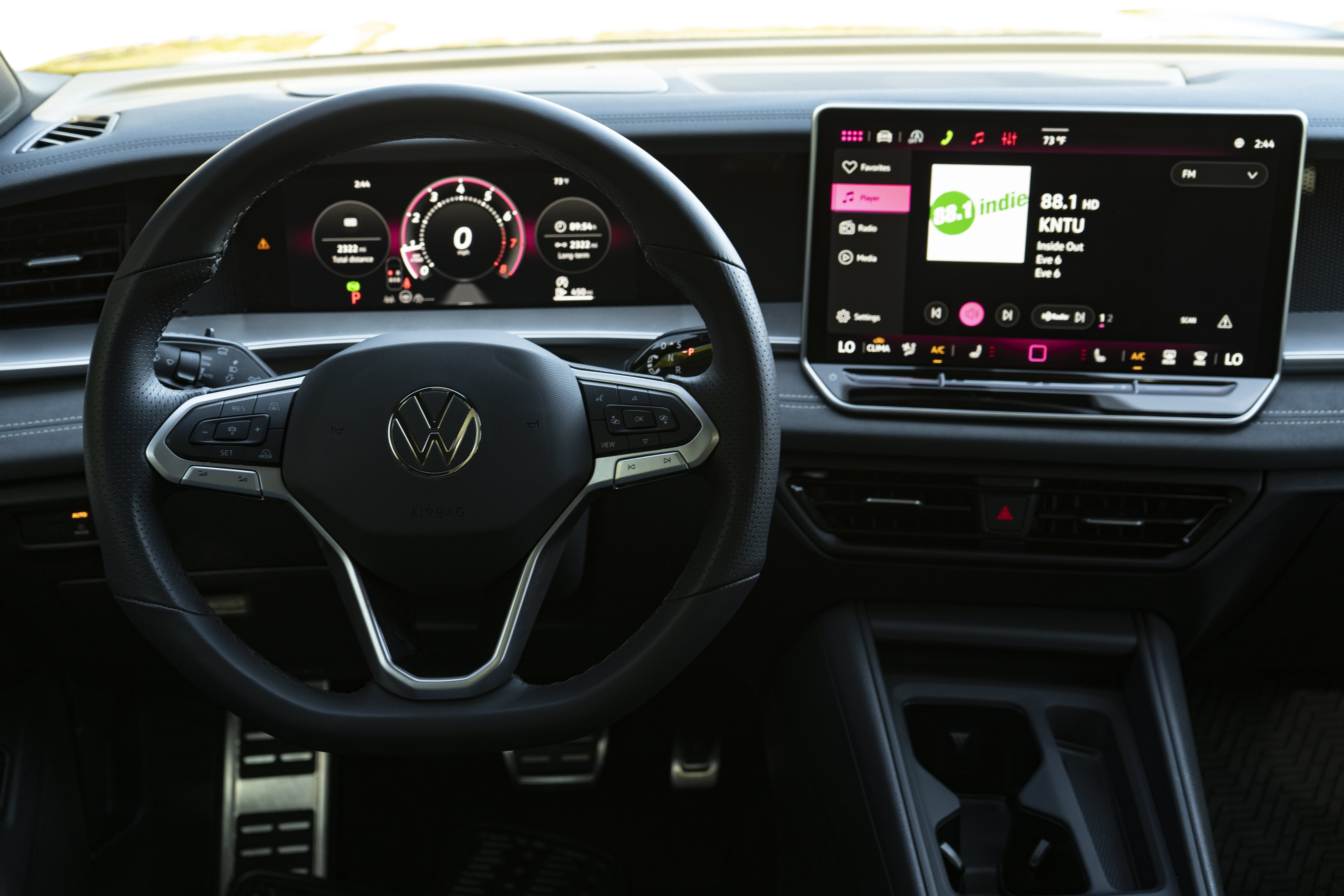 Certified 2026 Volkswagen Tiguan SE R-Line FWD image 18