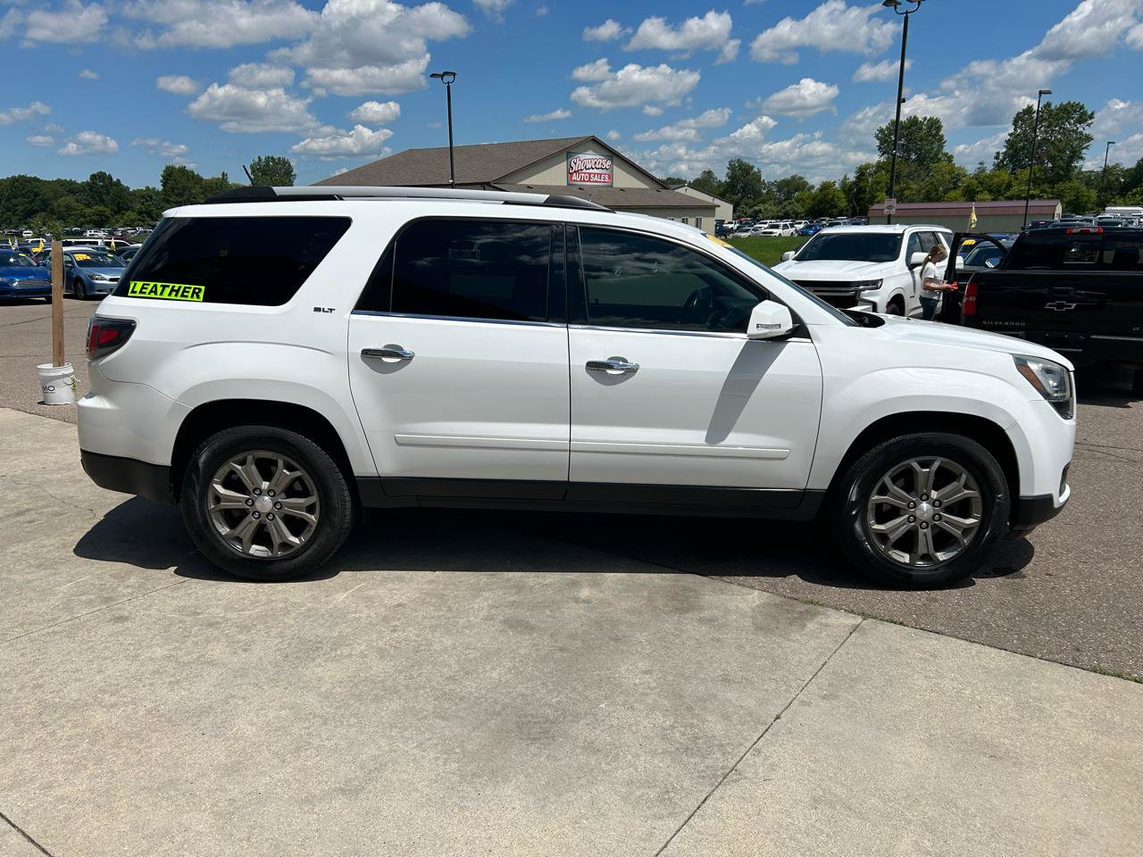 Used 2016 GMC Acadia SLT AWD/4WD image 4