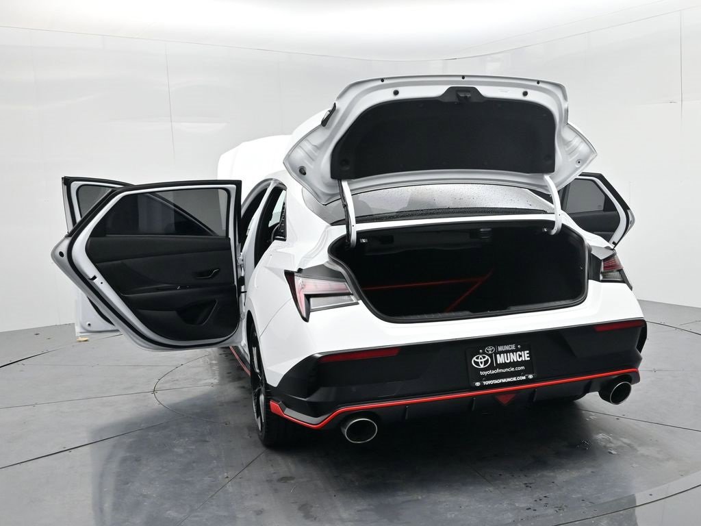 Used 2025 Hyundai Elantra N Base image 57