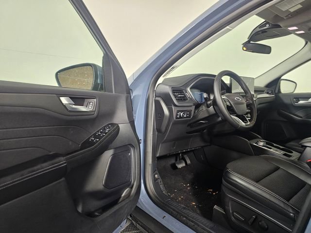Used 2024 Ford Escape SE image 21