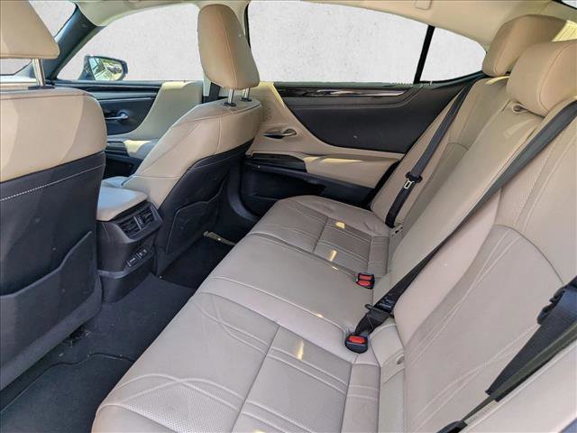 Used 2019 Lexus ES 300h w/ Accessory Package 2 image 19