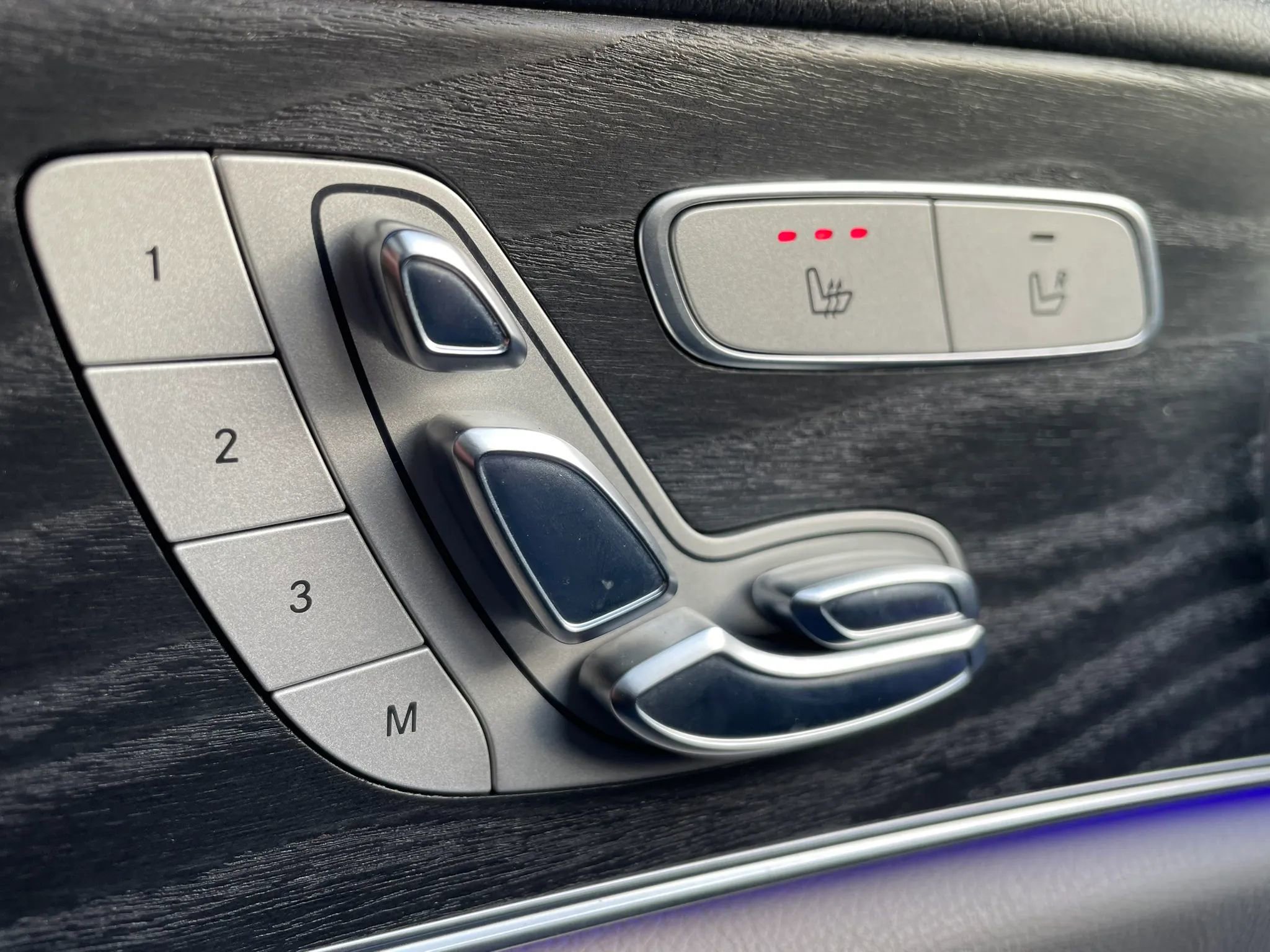 Used 2017 Mercedes-Benz E 300 4MATIC w/ Premium 1 Package image 12