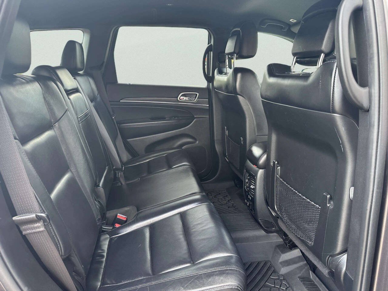Used 2019 Jeep Grand Cherokee Limited AWD/4WD image 16