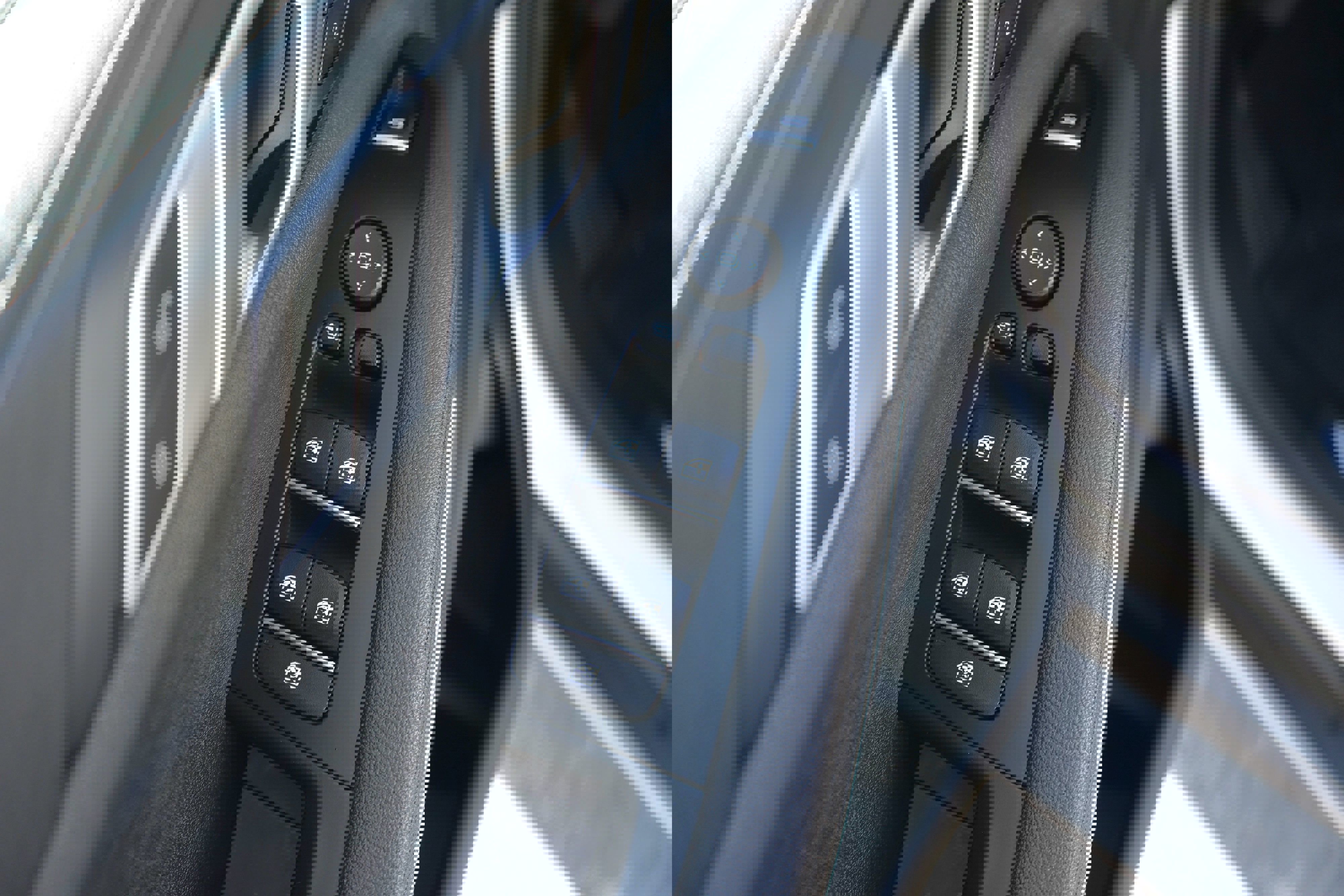 Used 2022 BMW X5 xDrive40i w/ Premium Package AWD/4WD image 11