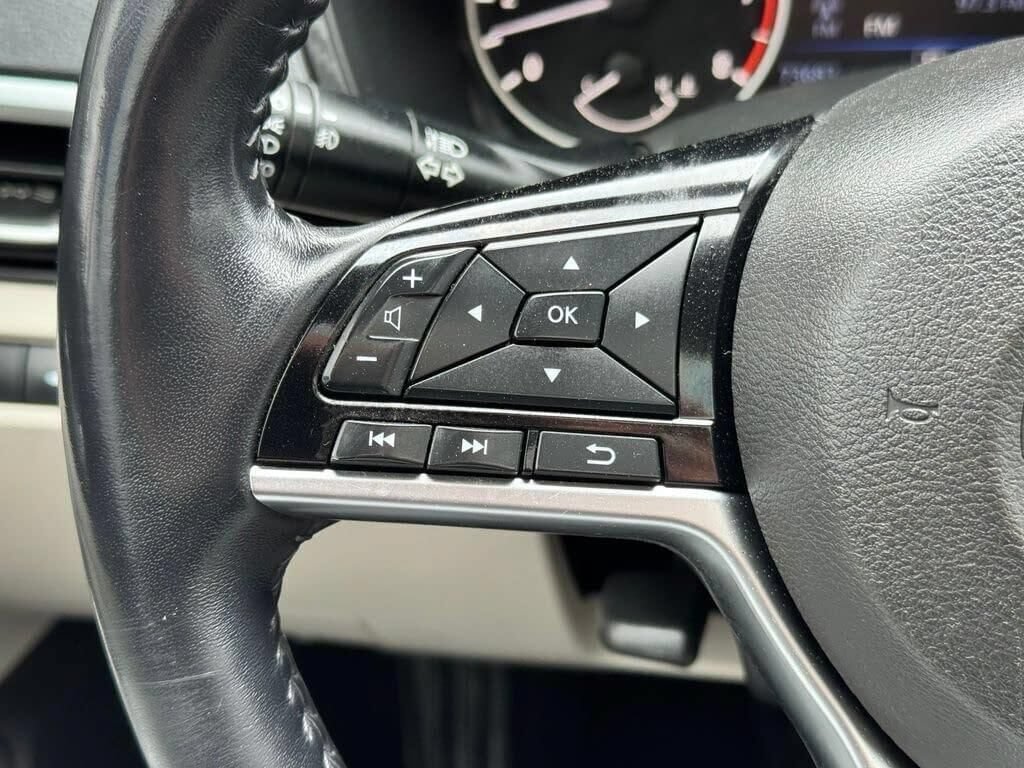 Used 2019 Nissan Altima 2.5 SV FWD image 23