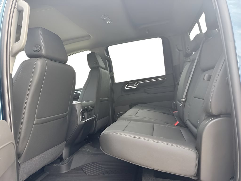 New 2026 Chevrolet Silverado 2500 LTZ w/ LTZ Premium Package AWD/4WD image 28