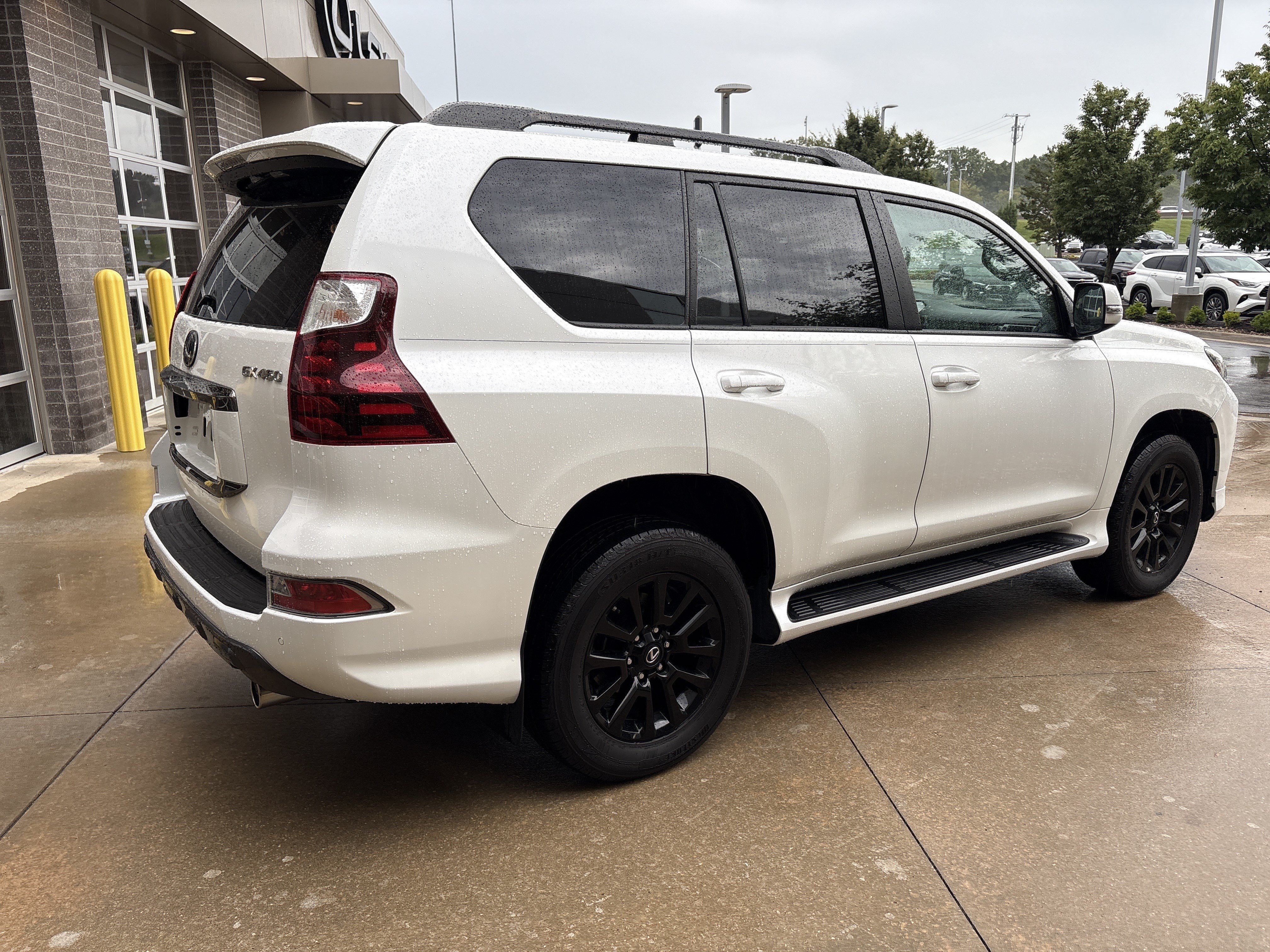 Used 2022 Lexus GX 460 w/ Black Line Special Edition AWD/4WD image 10