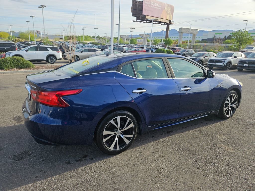 Used 2017 Nissan Maxima Platinum image 7