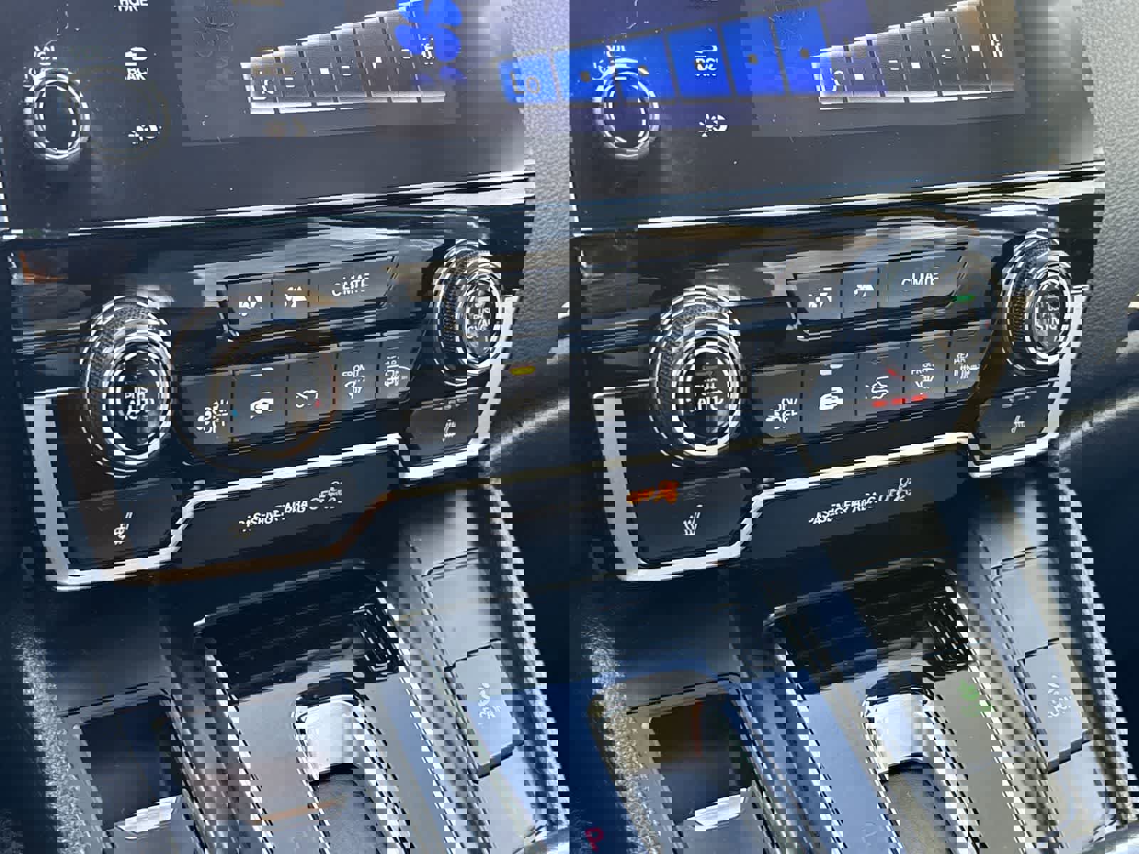 Used 2018 Honda CR-V Touring image 24