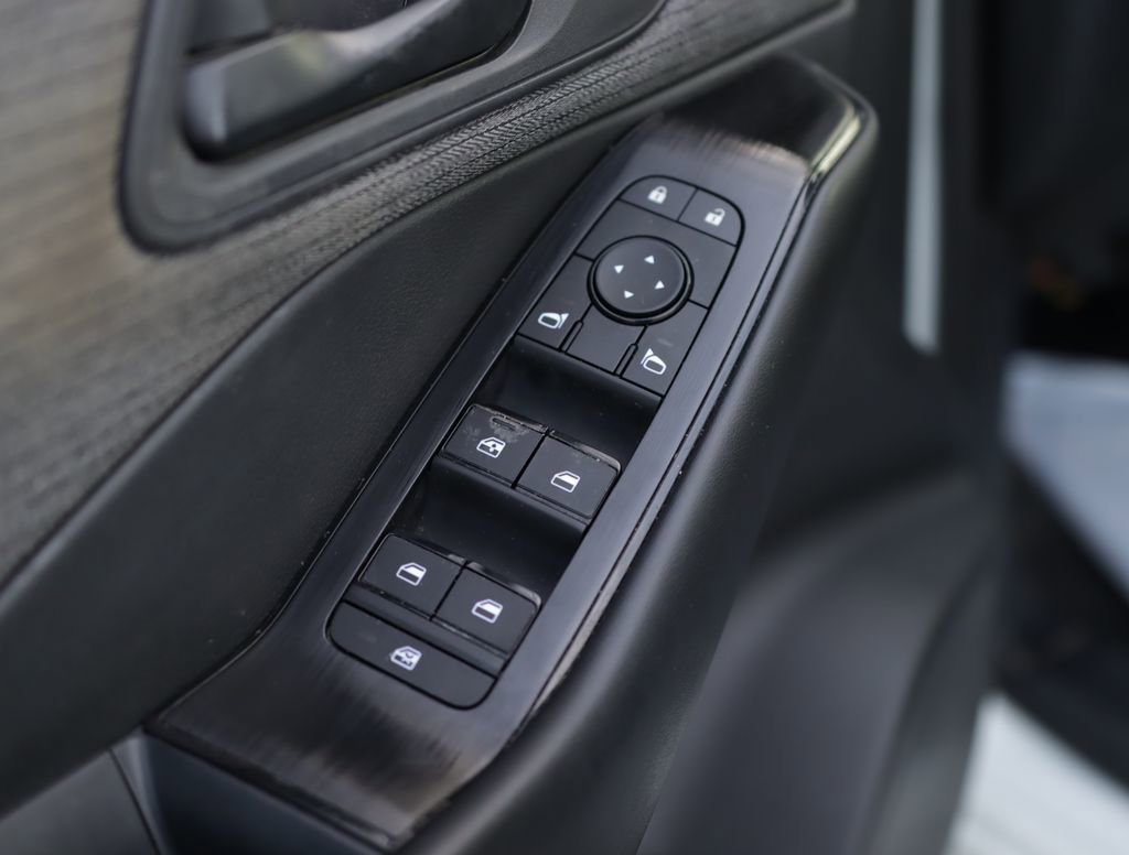 Used 2023 Nissan Rogue S image 21