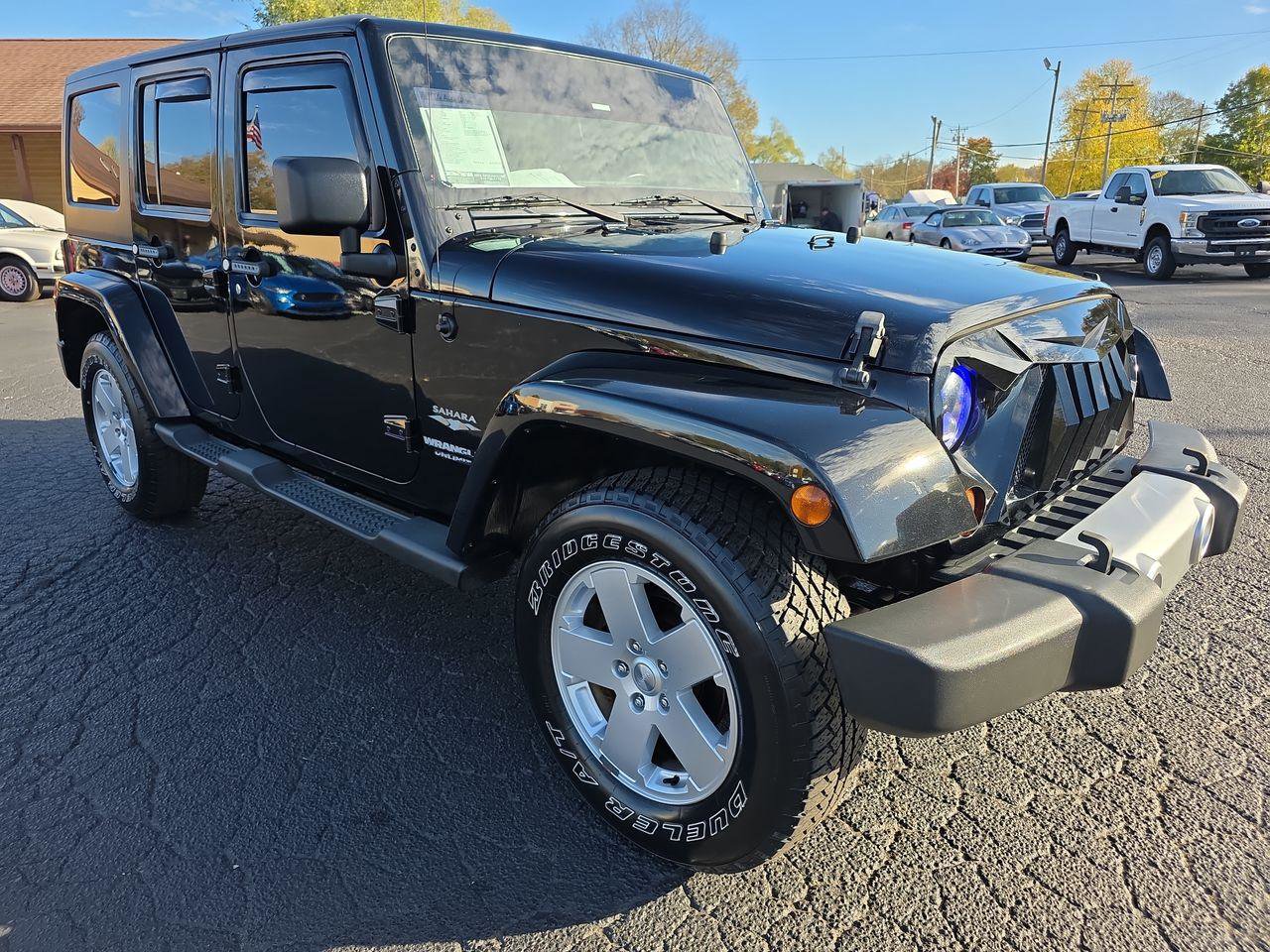 Used 2011 Jeep Wrangler Unlimited Sahara w/ Dual Top Group image 18