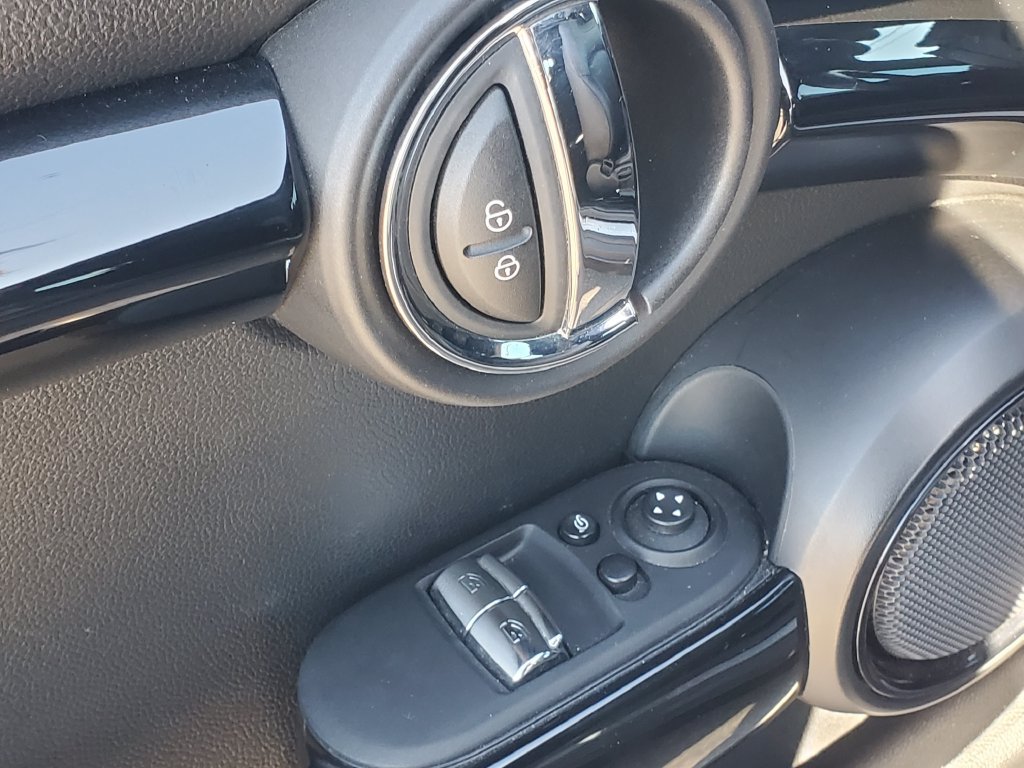 Used 2017 MINI Cooper S FWD image 21
